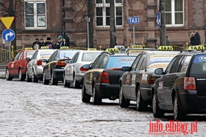 Nowe postoje taxi powstan kosztem miejsc parkingowych