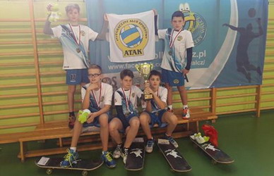 Wygrana w Oglnopolskim turnieju mini siatkwki „abka Cup Wacz 2016”