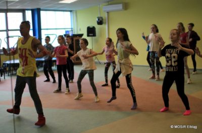 Wracaj zumba i fitness z MOSiR-em