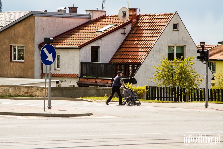 Sygnalizacja wietlna na ul. Oglnej ze skrzyowaniem w Broniewskiego, fot. 1