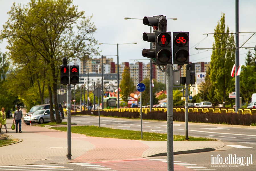 Sygnalizacja wietlna na ul. Oglnej ze skrzyowaniem w Broniewskiego, fot. 6