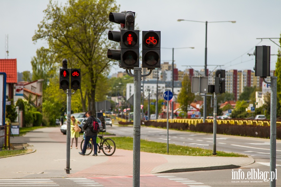 Sygnalizacja wietlna na ul. Oglnej ze skrzyowaniem w Broniewskiego, fot. 8