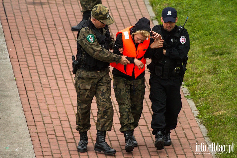 Prba przemytu osb i broni na jednostce pywajcej - WICZENIA, fot. 23