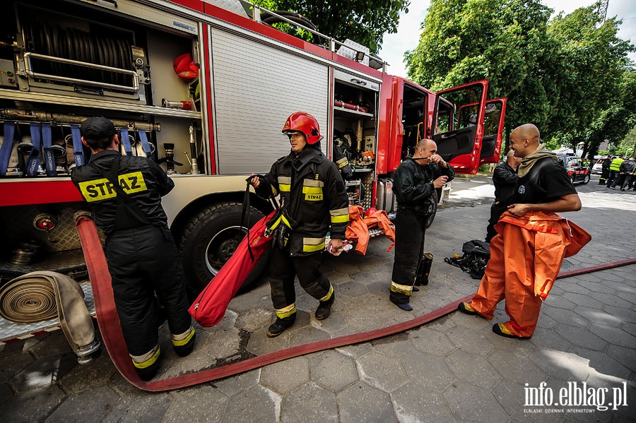 Likwidacja skutkw rozszczelnienia zbiornika przemysowego, fot. 10