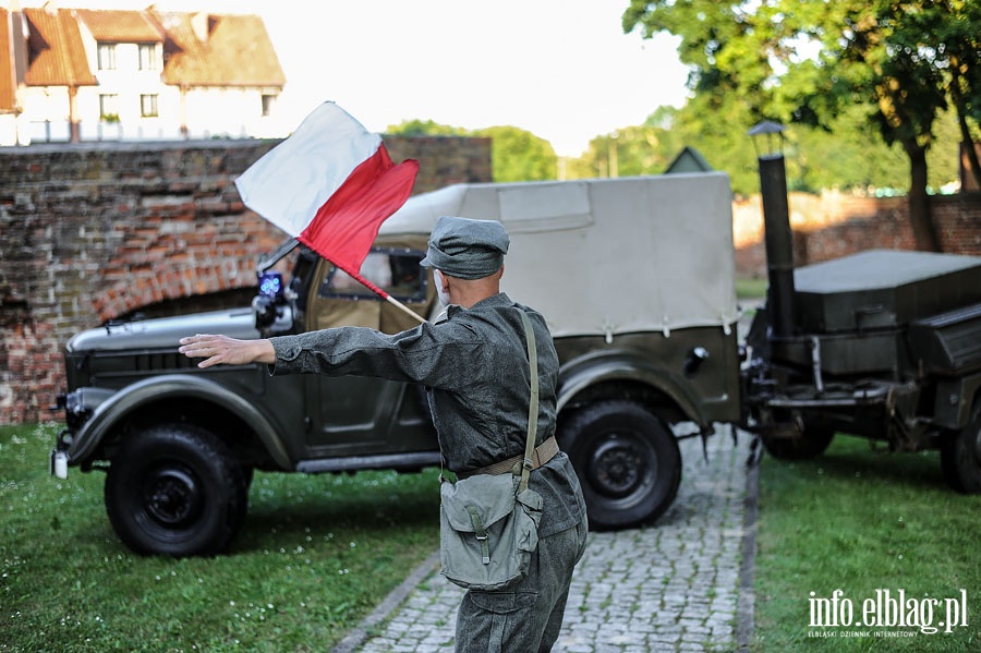 Spektakl plenerowy pt. Kucharz na ostro w wykonaniu wrocawskiego Teatru Formy, fot. 9