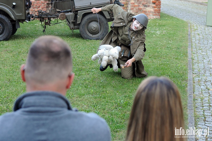 Spektakl plenerowy pt. Kucharz na ostro w wykonaniu wrocawskiego Teatru Formy, fot. 22