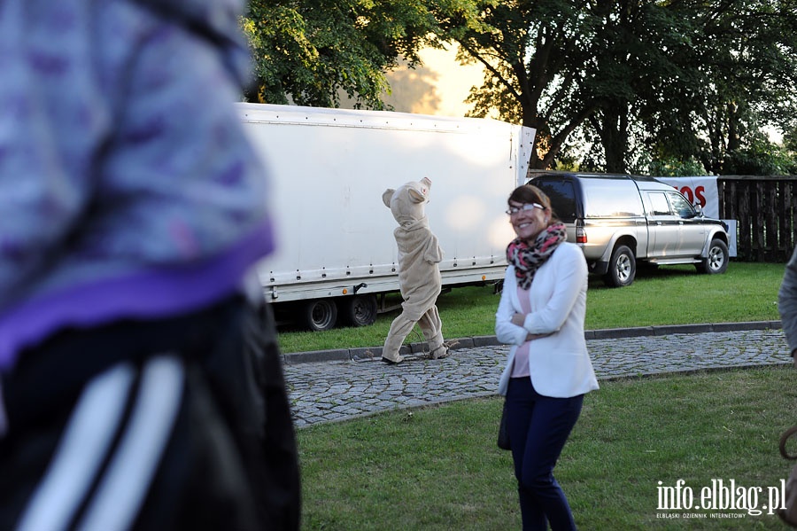 Spektakl plenerowy pt. Kucharz na ostro w wykonaniu wrocawskiego Teatru Formy, fot. 42