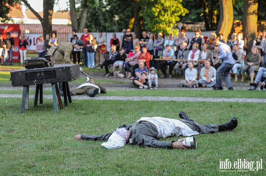 Spektakl plenerowy pt. Kucharz na ostro w wykonaniu wrocawskiego Teatru Formy, fot. 47