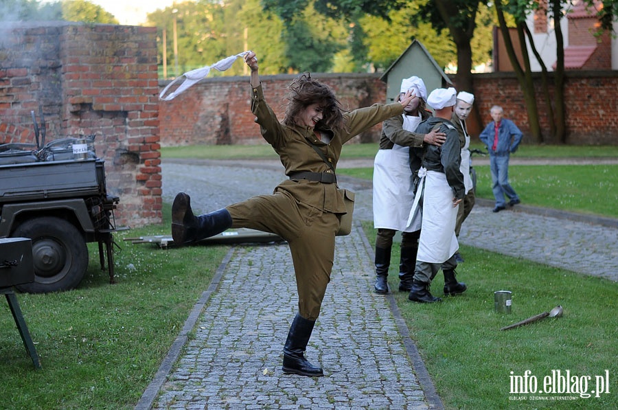 Spektakl plenerowy pt. Kucharz na ostro w wykonaniu wrocawskiego Teatru Formy, fot. 56