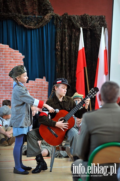 Inscenizacja Powstania Warszawskiego w Szkole Podstawowej nr.12, fot. 30