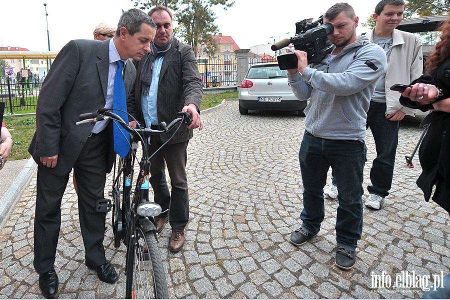 Przekazanie elektrycznego roweru do Biura Regionalnego Urzdu Marszakowskiego w Elblgu, fot. 10