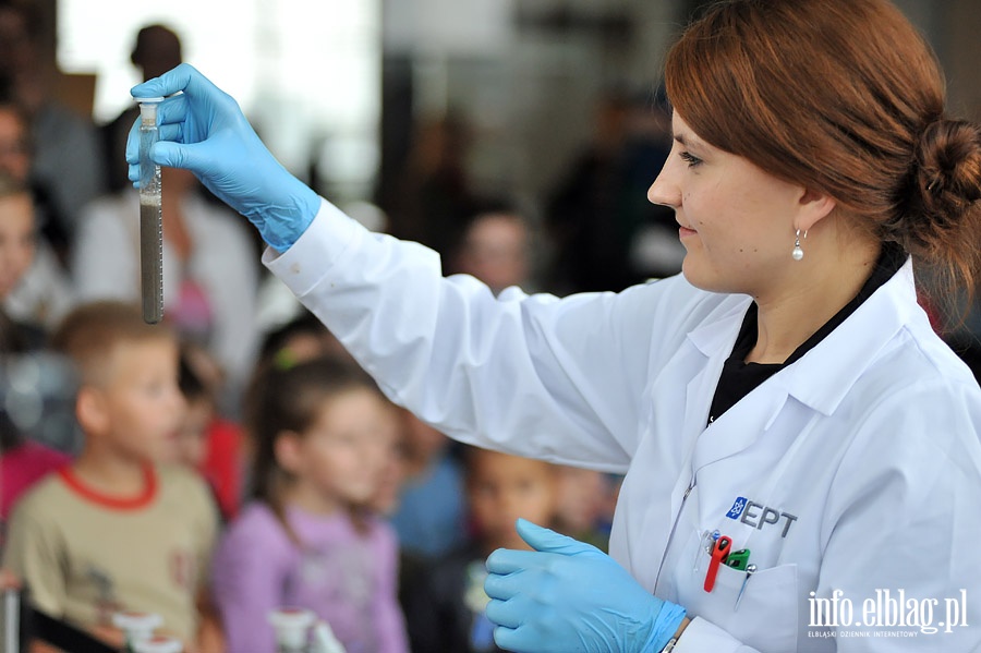 Pokaz chemicznych dowiadcze i wystawa Centrum Nauki Kopernik w EPT, fot. 41