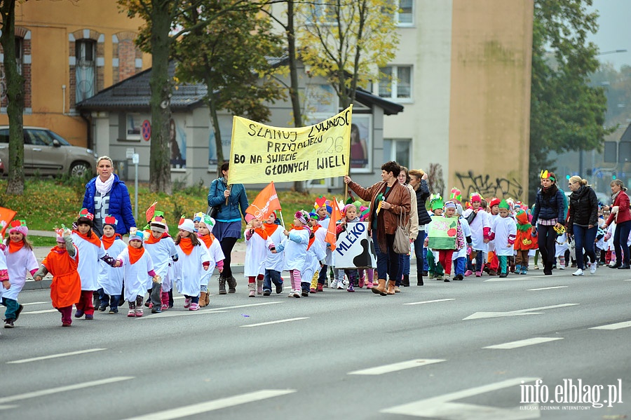 Manifestacja szkolna przeciw marnowaniu produktw spoywczych, fot. 50