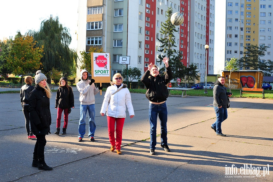 Jabka zamiast dopalaczy - inicjatywa Wojciecha Rudnickiego, fot. 24