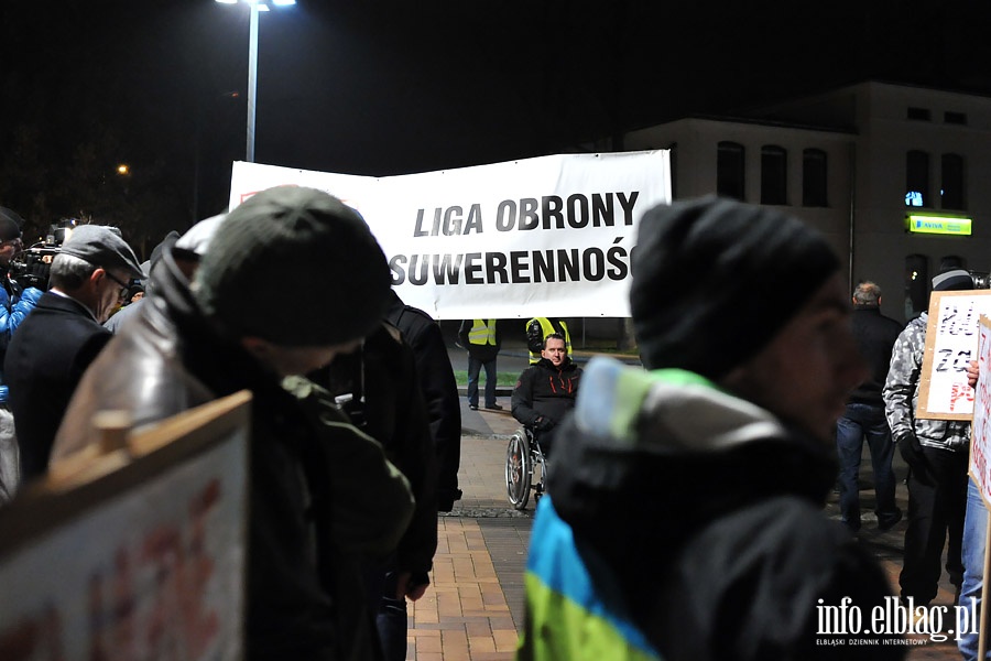 Elblnie wyszli na ulic protestujc przeciwko faszerstwom wyborczym, fot. 12