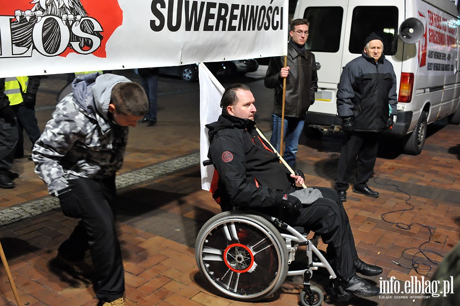 Elblnie wyszli na ulic protestujc przeciwko faszerstwom wyborczym, fot. 35