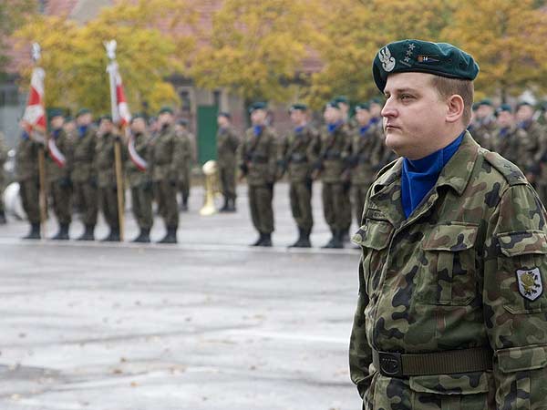 Oficjalna zbirka onierzy z 16 batalionu dowodzenia i, fot. 13