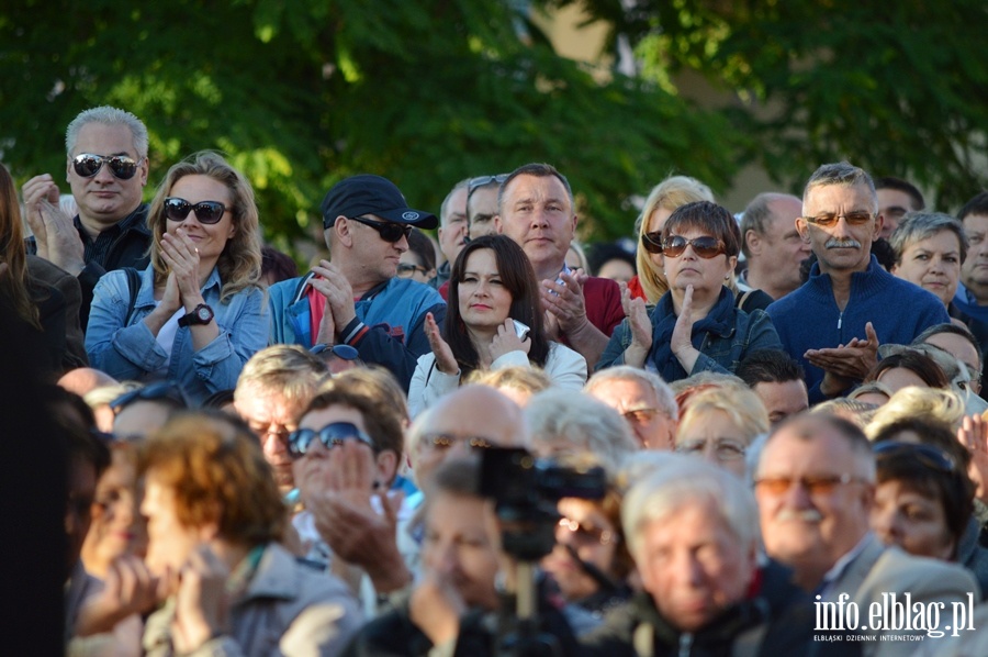 Publiczno podczas koncertu na Placu Katedralnym, fot. 9