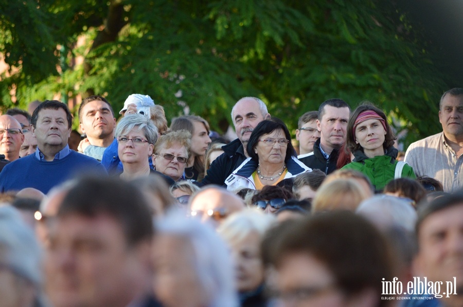 Publiczno podczas koncertu na Placu Katedralnym, fot. 11