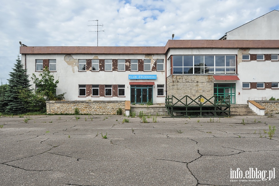 Dziaka na sprzeda po dawnym terenie wojskowym, fot. 16