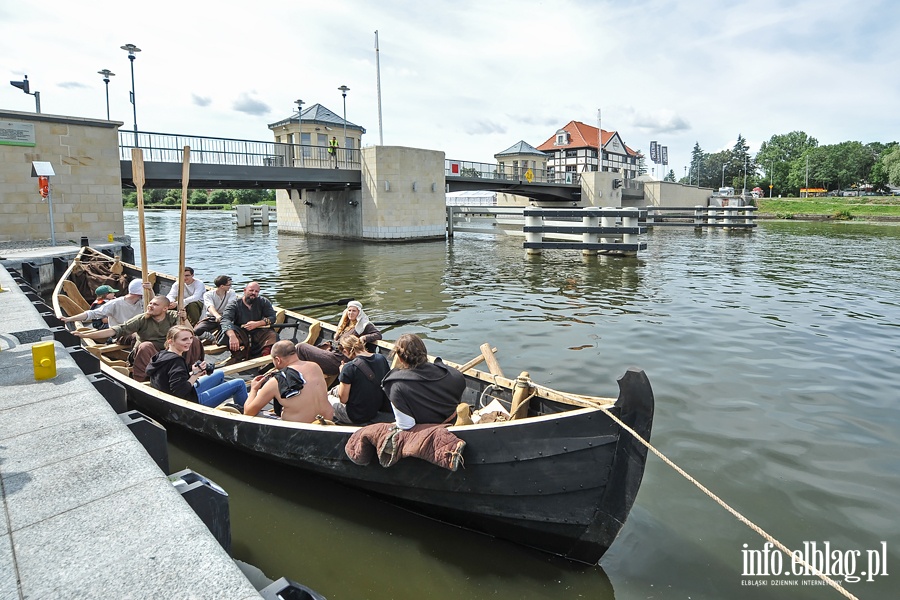  Replika wczesnosowiaskiej odzi , fot. 36