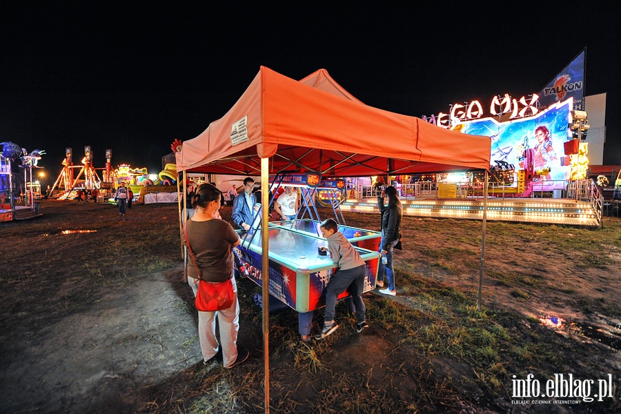 Lunapark Bajka noc, fot. 5