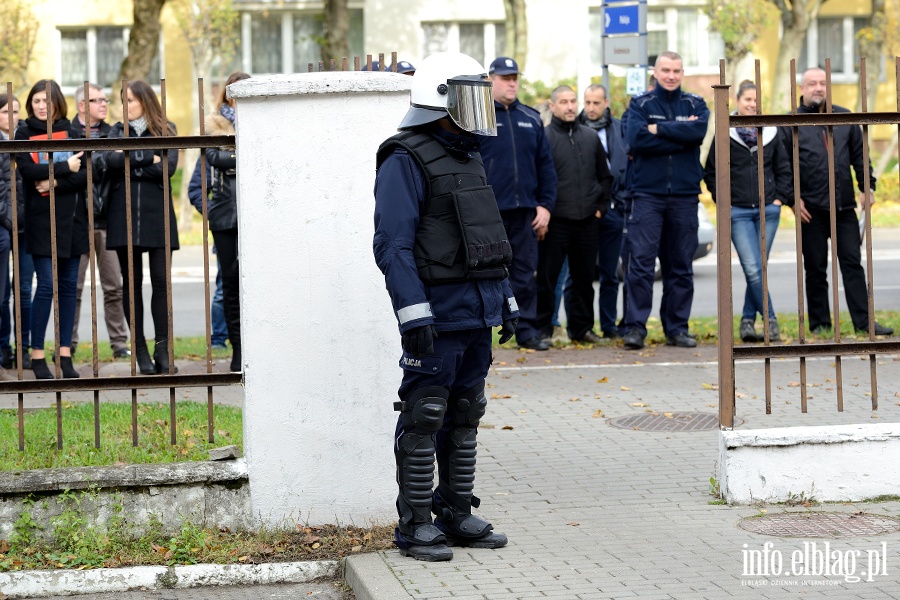 Terroryci zaatakowali Komend Miejsk Policji w Elblgu!, fot. 20