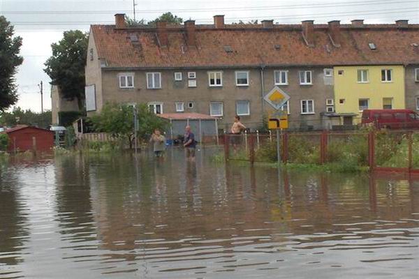 Elblskie ulice podtopione po oberwaniu chmury, fot. 18