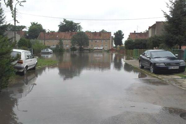 Elblskie ulice podtopione po oberwaniu chmury, fot. 21