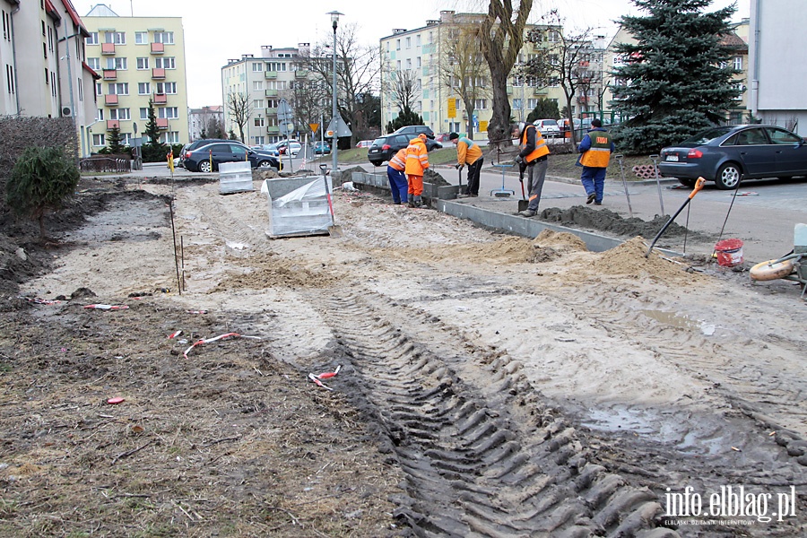 Parkingi ul.Karowa i Pk.Dbka, fot. 20