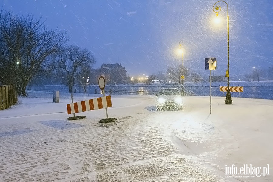 Na bulwarze rzeka Elblg przekroczya stan alarmowy, fot. 23