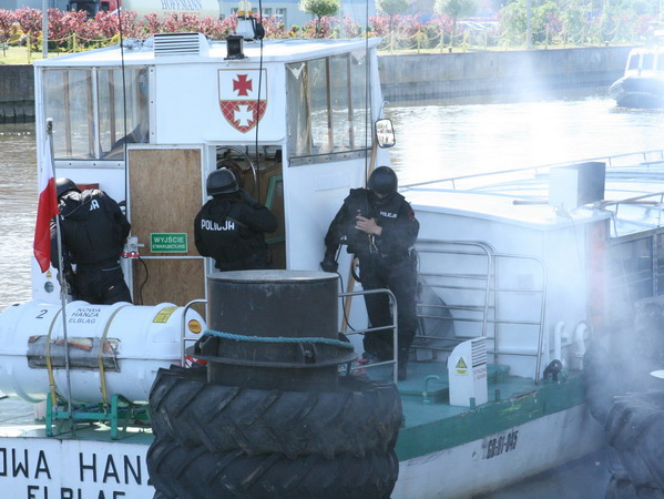 wiczenia elblskich sub ratowniczych na terenie Port, fot. 12