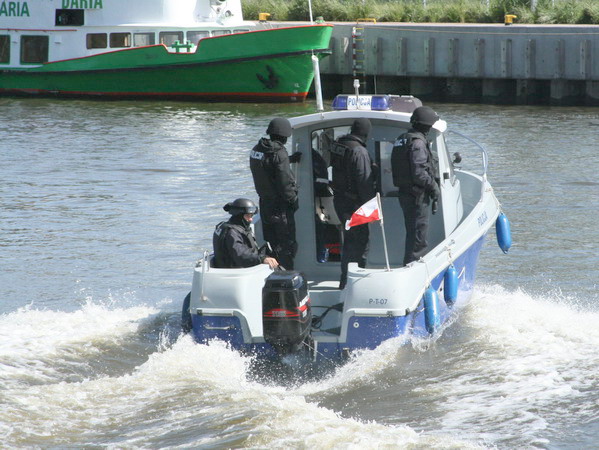 wiczenia elblskich sub ratowniczych na terenie Port, fot. 24