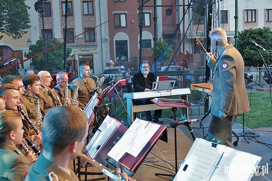 Elblska Orkiestra Wojskowa wystpia na Starwce, fot. 40