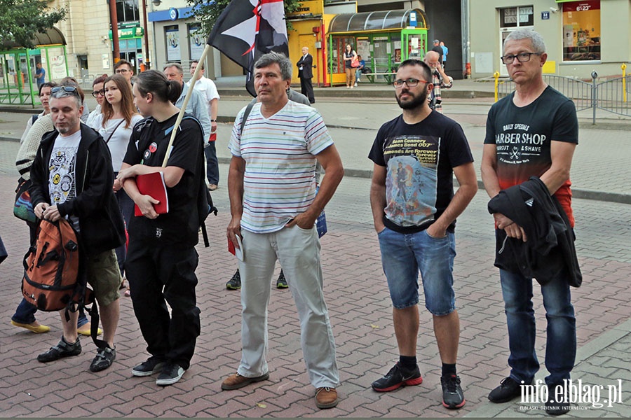 Elblanie poraz kolejny protestowali w obronie sdw., fot. 21