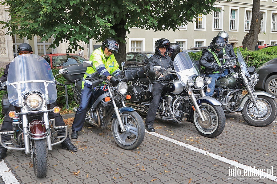 Motocyklici z Zielonej Gry przed elblskim sdem, fot. 9