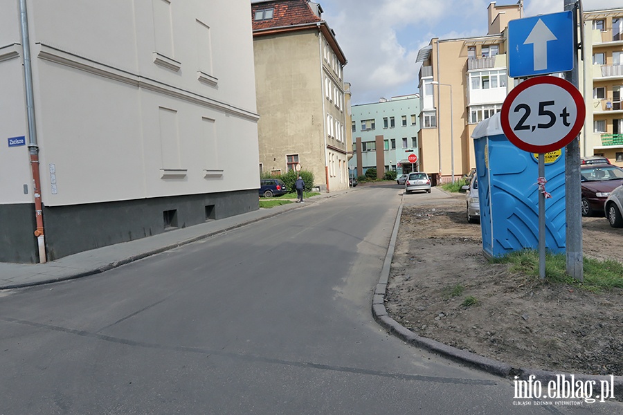 Czy na ulicy Powstacw Warszawskich asfalt zastpi kostk brukow?, fot. 5