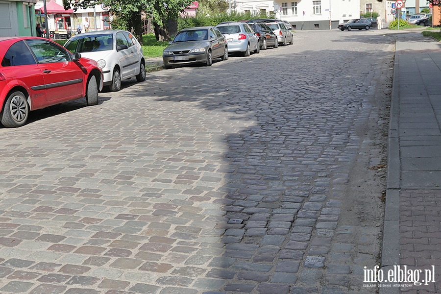 Czy na ulicy Powstacw Warszawskich asfalt zastpi kostk brukow?, fot. 20