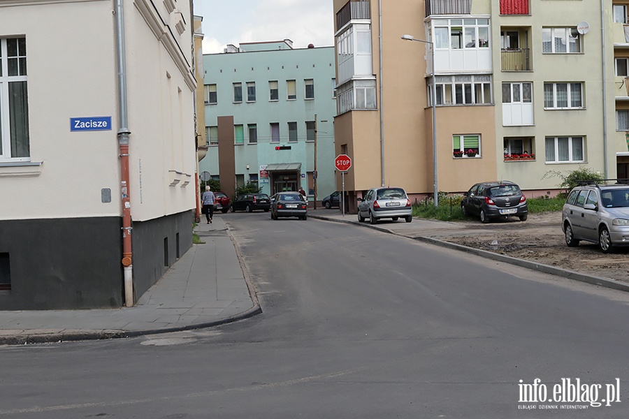Czy na ulicy Powstacw Warszawskich asfalt zastpi kostk brukow?, fot. 25
