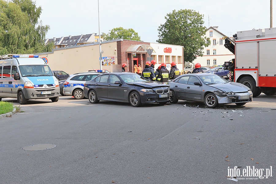 Zderzenie mazdy z bmw na Malborskiej., fot. 2