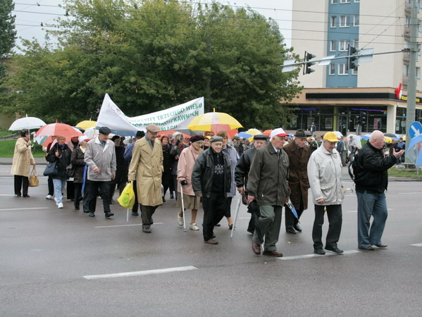 Pochd przez ulice miasta w Dniu Seniora - 2008r., fot. 56