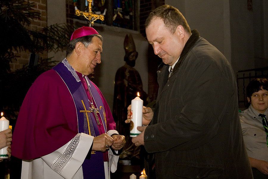 Przekazanie Betlejemskiego wiateka Pokoju elblanom, fot. 8