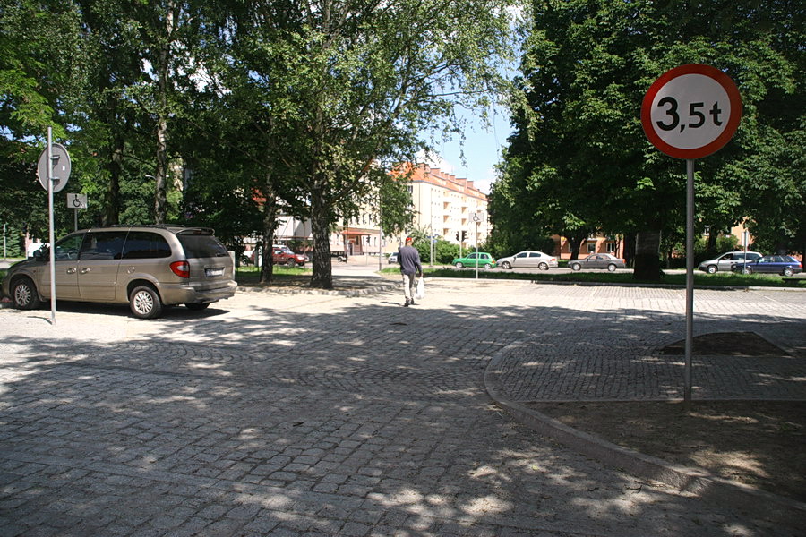 Nowy parking przy ul. Rycerskiej na Starym Miecie, fot. 12