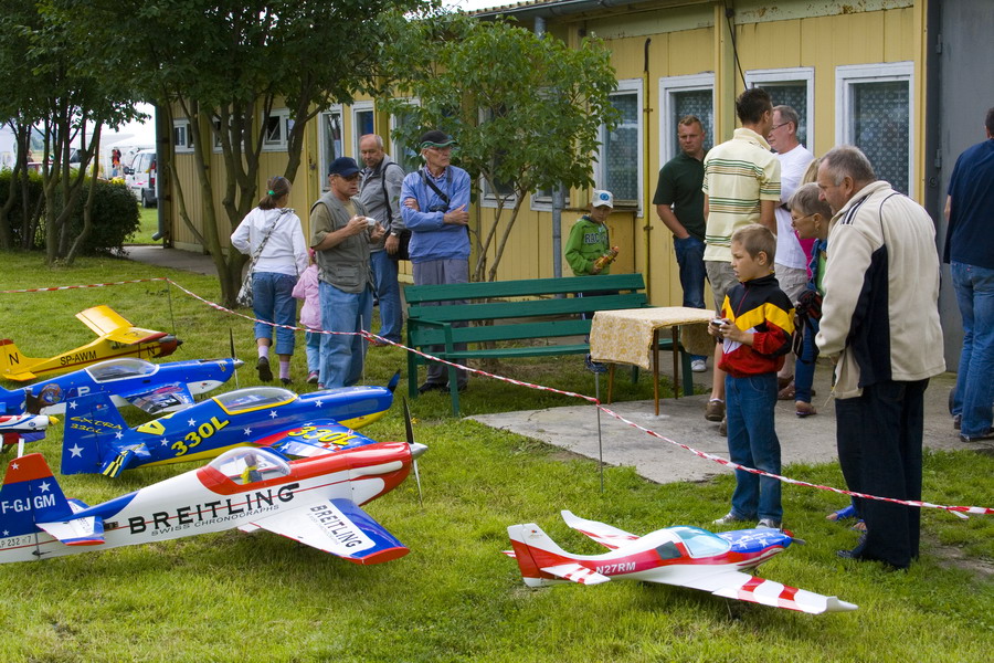 Lotniczy Festyn Rodzinny z okazji 52 rocznicy powstania Aeroklubu Elblskiego, fot. 27