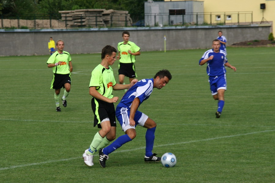 Nowy kompleks sportowy przy ul. Moniuszki i mecz 2 kolejki IV ligi Olimpia 2004 - Tcza Biskupiec, fot. 33