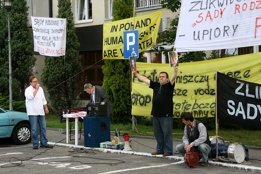 Pikieta pod Sdem Rejonowym w Elblgu, fot. 18