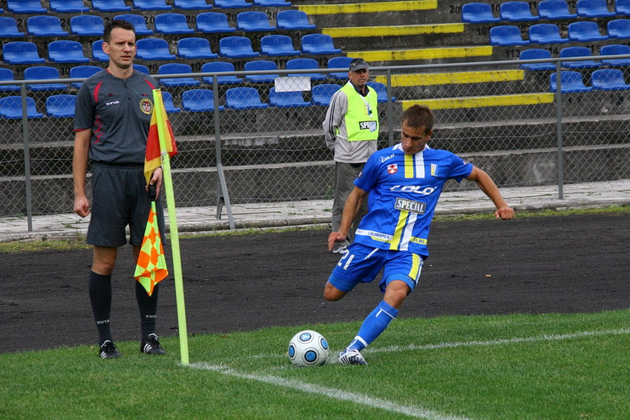 Mecz 8 kolejki II ligi: Olimpia Elblg - Pelikan owicz 1-1, fot. 6