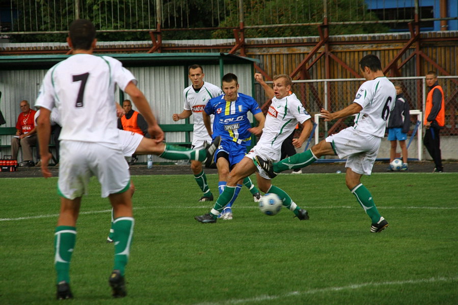 Mecz 8 kolejki II ligi: Olimpia Elblg - Pelikan owicz 1-1, fot. 17