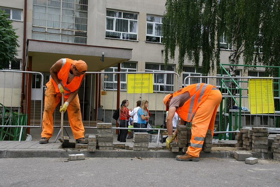 Remont toru wrotkarskiego przy SP 12 na ul. Zajchowskiego, fot. 12