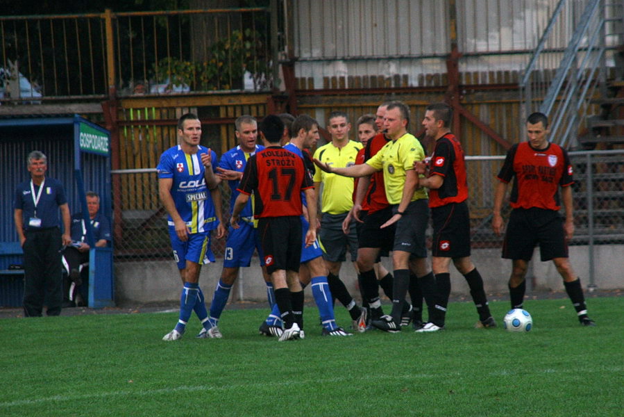 Mecz 10 kolejki II ligi: Olimpia Elblg - Kolejarz Stre 2-3, fot. 25